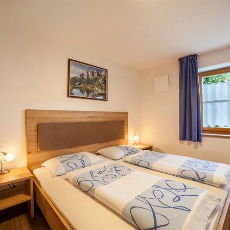 Parigger Apt Enzian Racines Esterno foto