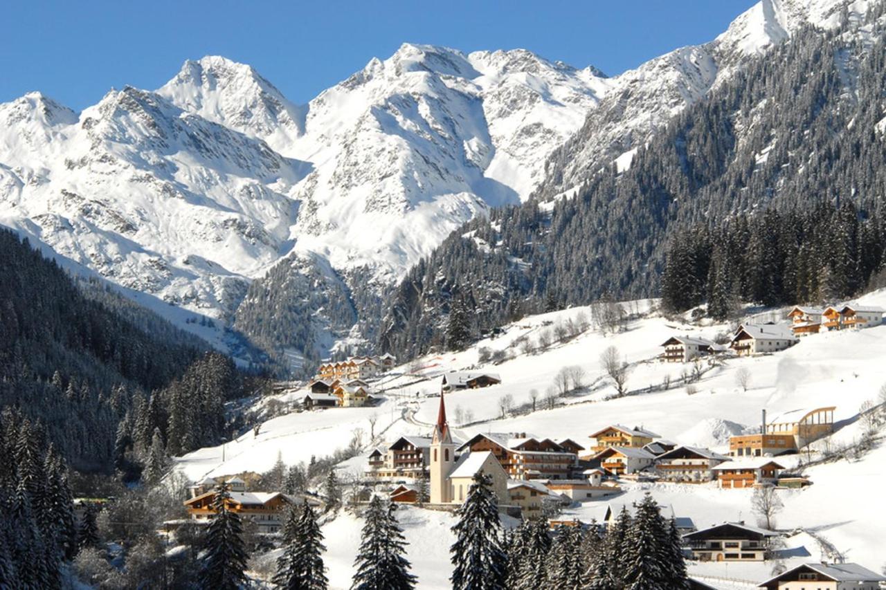 Parigger Apt Enzian Racines Esterno foto